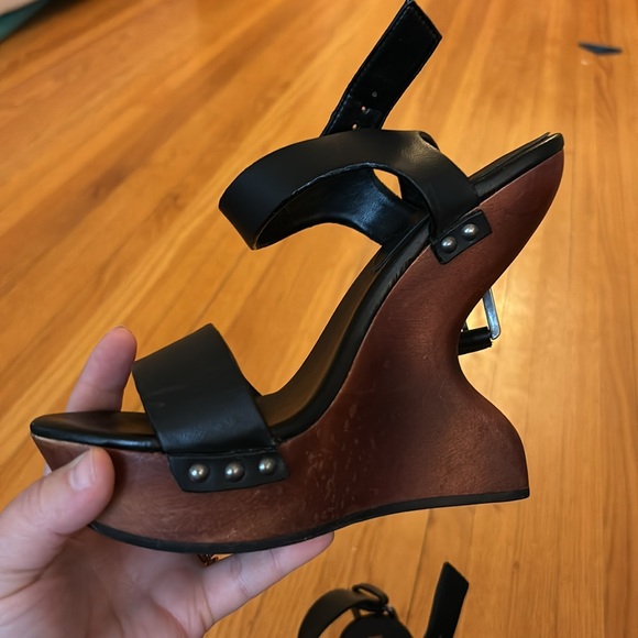 Luxury Rebel Shoes - Picture 7 of 7